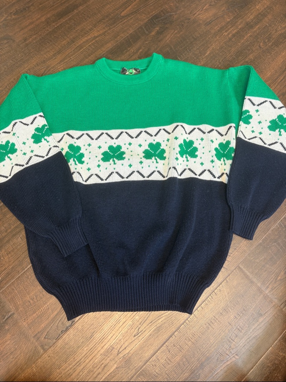 Emerald Isle Unisex Sm St Patrick’s Day Green/ Navy Knit Shamrock/Clover Sweater